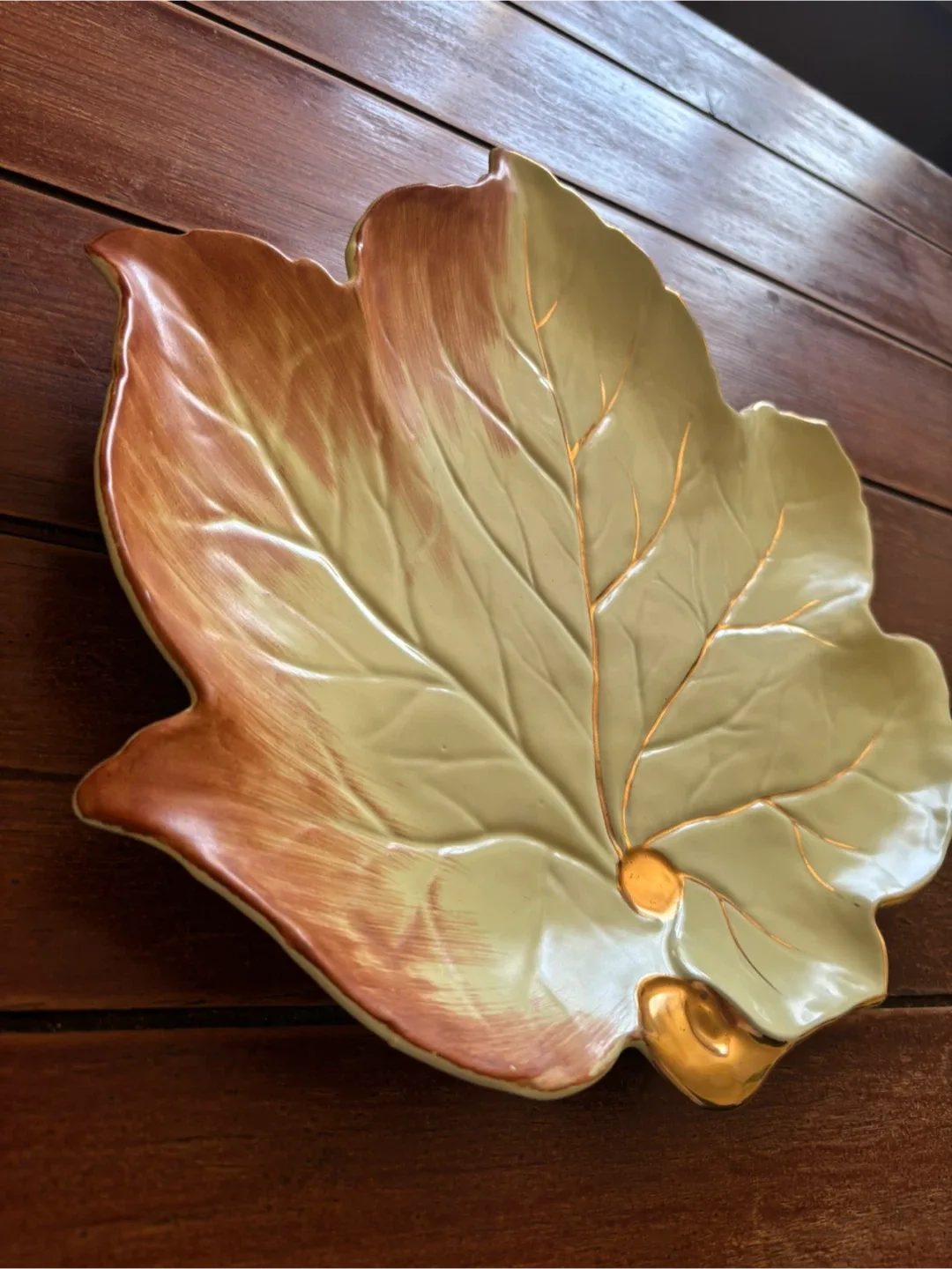 Decorative Leaf Plate- Porcelain by Royal Winston ( England) image indicator(4)