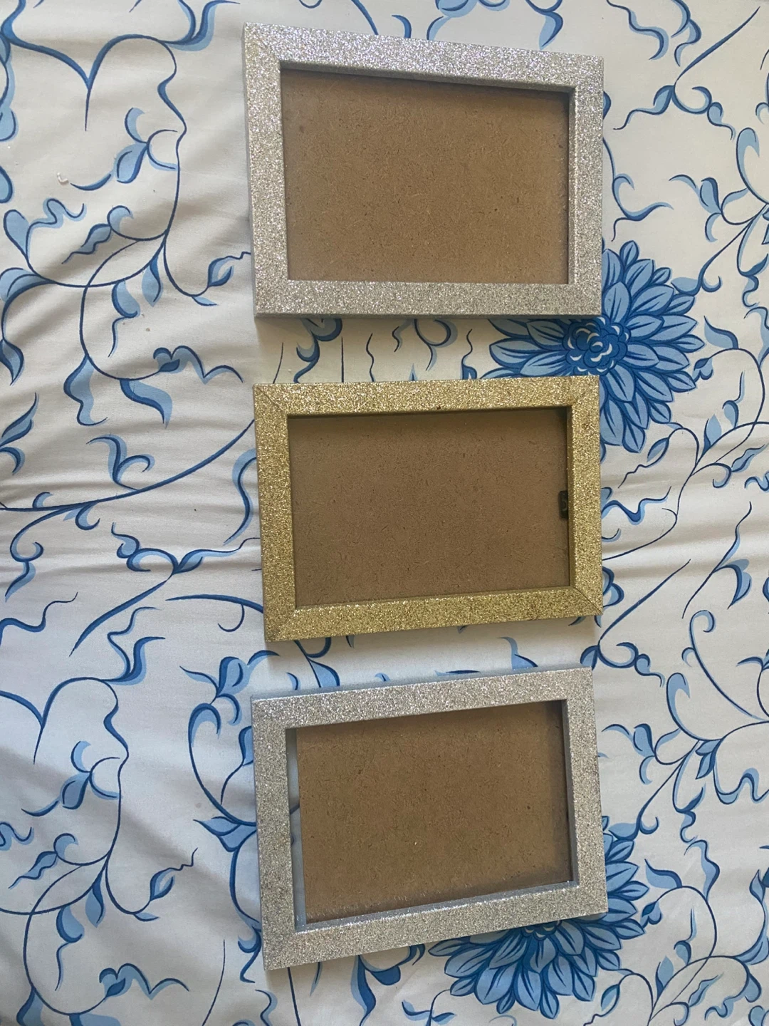 3 Glitter Picture Frames - Silver & Gold