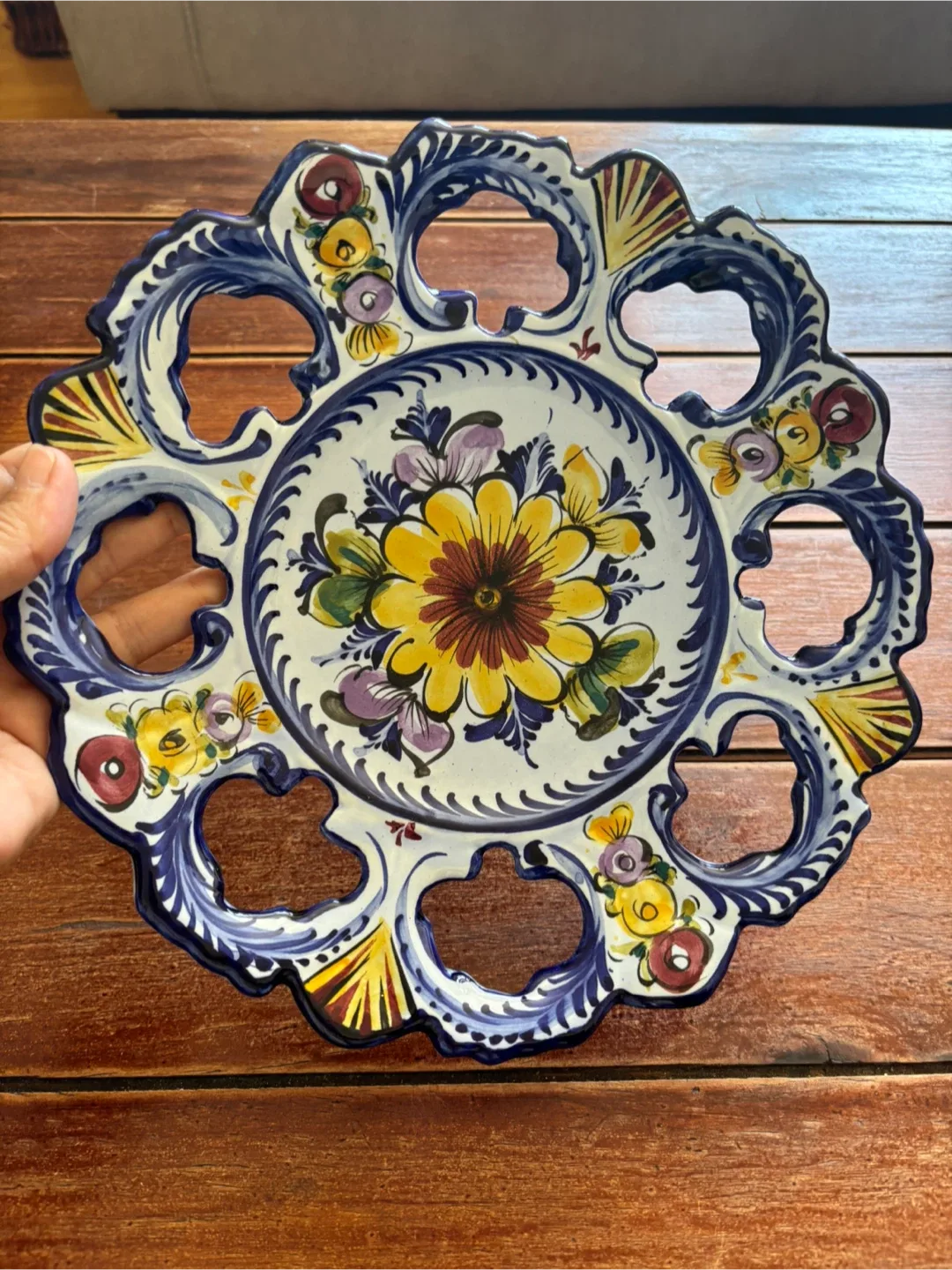 Vintage Portuguese Hand painted Ceramic Plate image indicator(5)