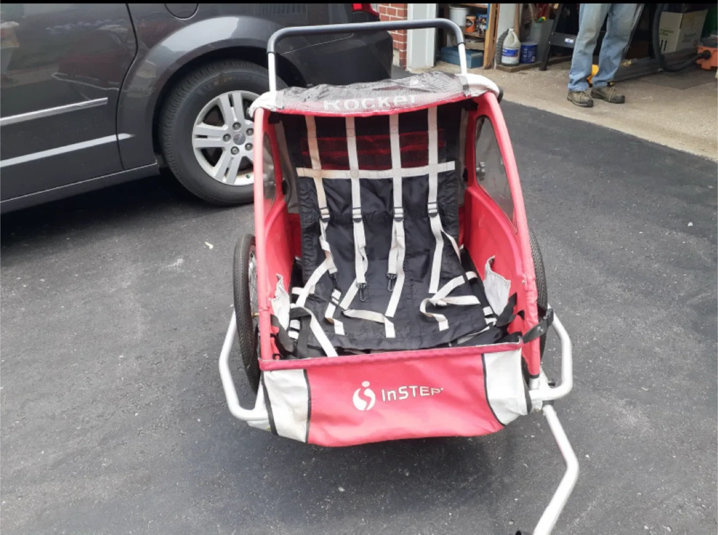 Pacific Cycle InStep Bike Trailer image indicator(2)