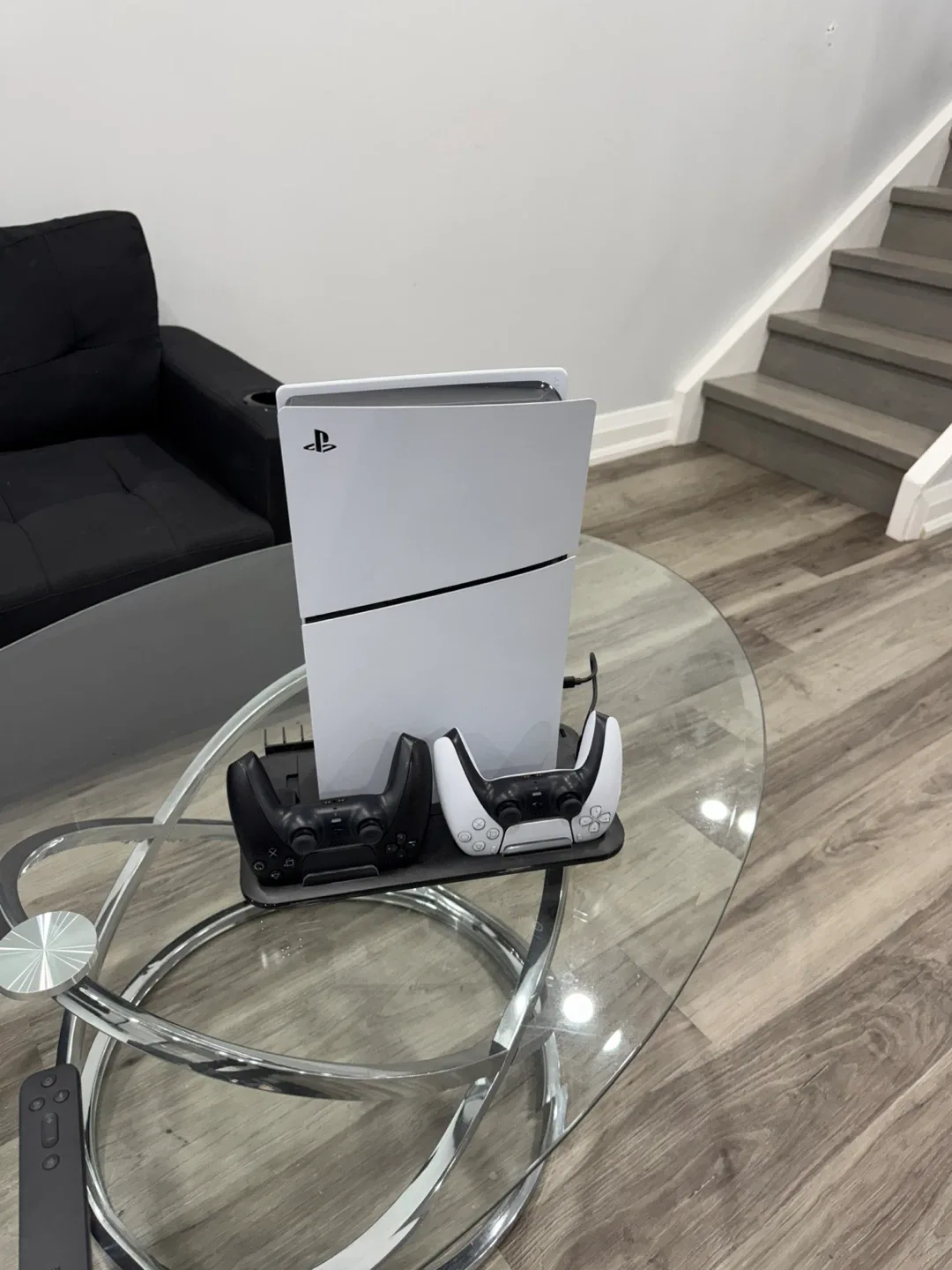 Sony PlayStation 5 (PS5) Slim Disc Edition image indicator(3)