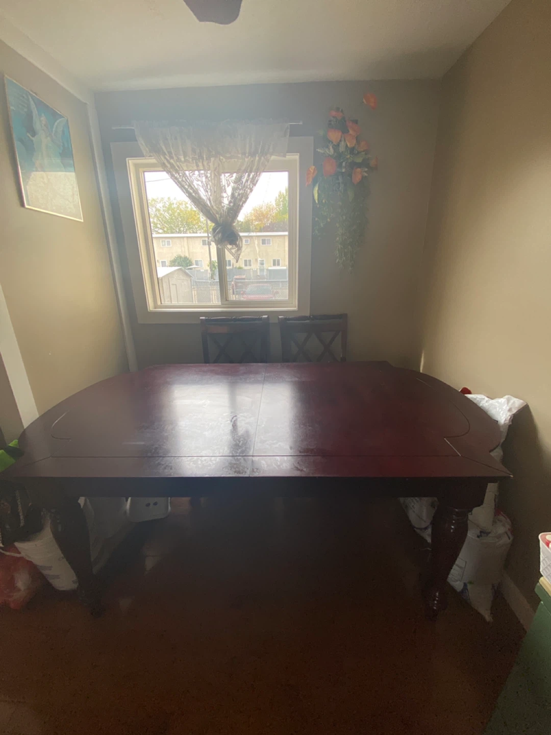Dining table with 4 matching dining chairs - photo 2