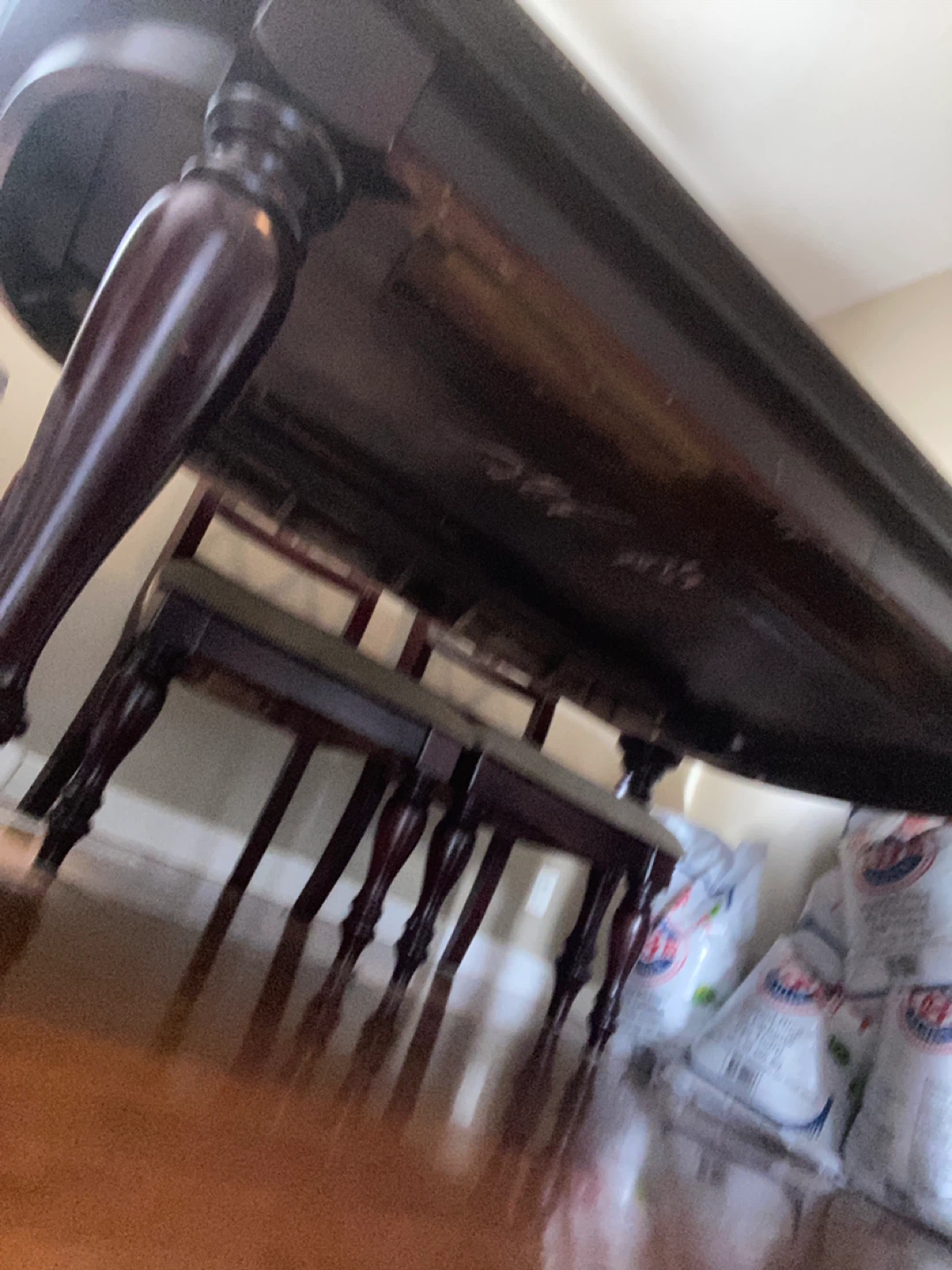 Dining table with 4 matching dining chairs - photo 3
