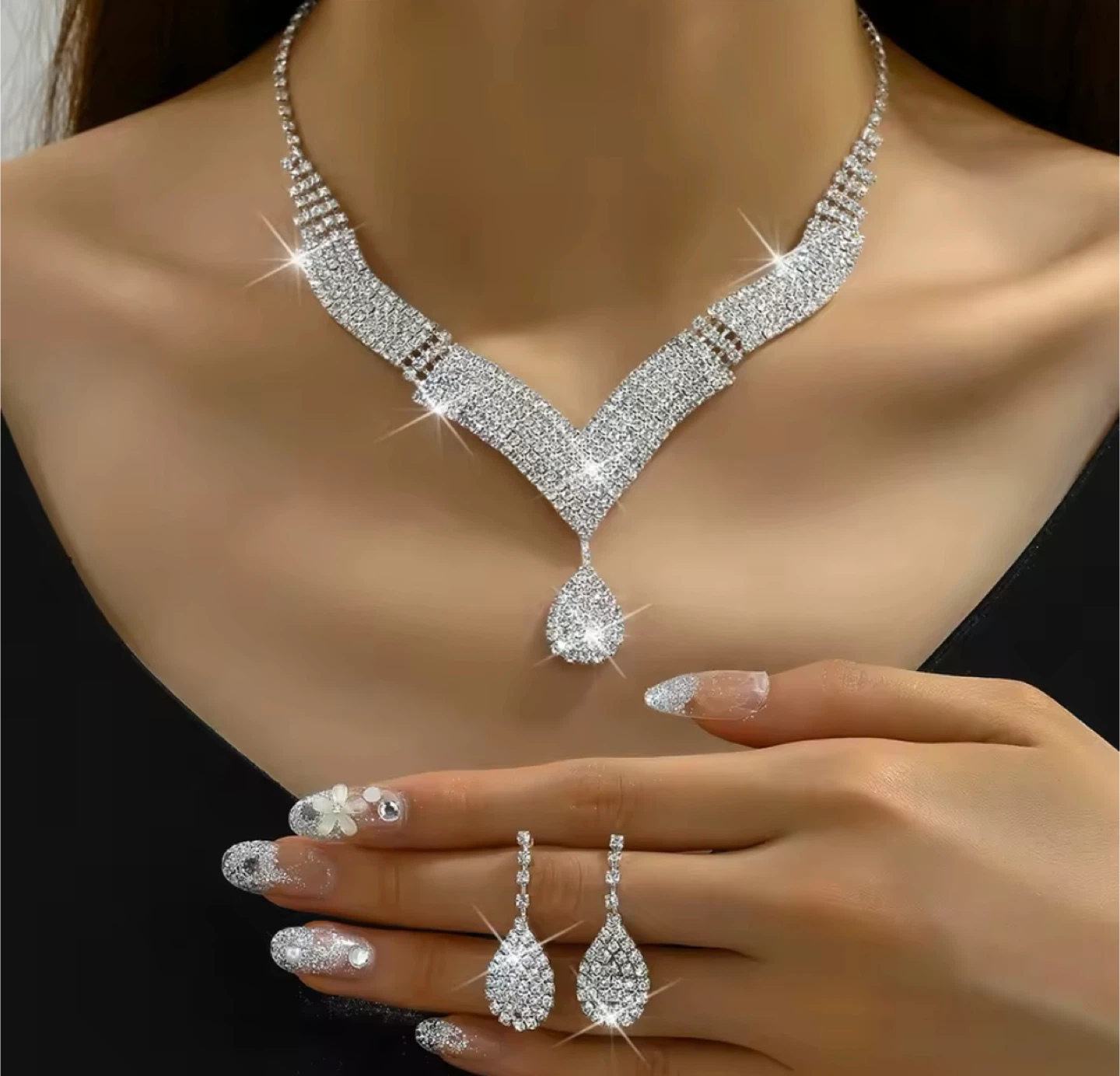 Rhinestone Jewellery Set - Necklace and Earrings