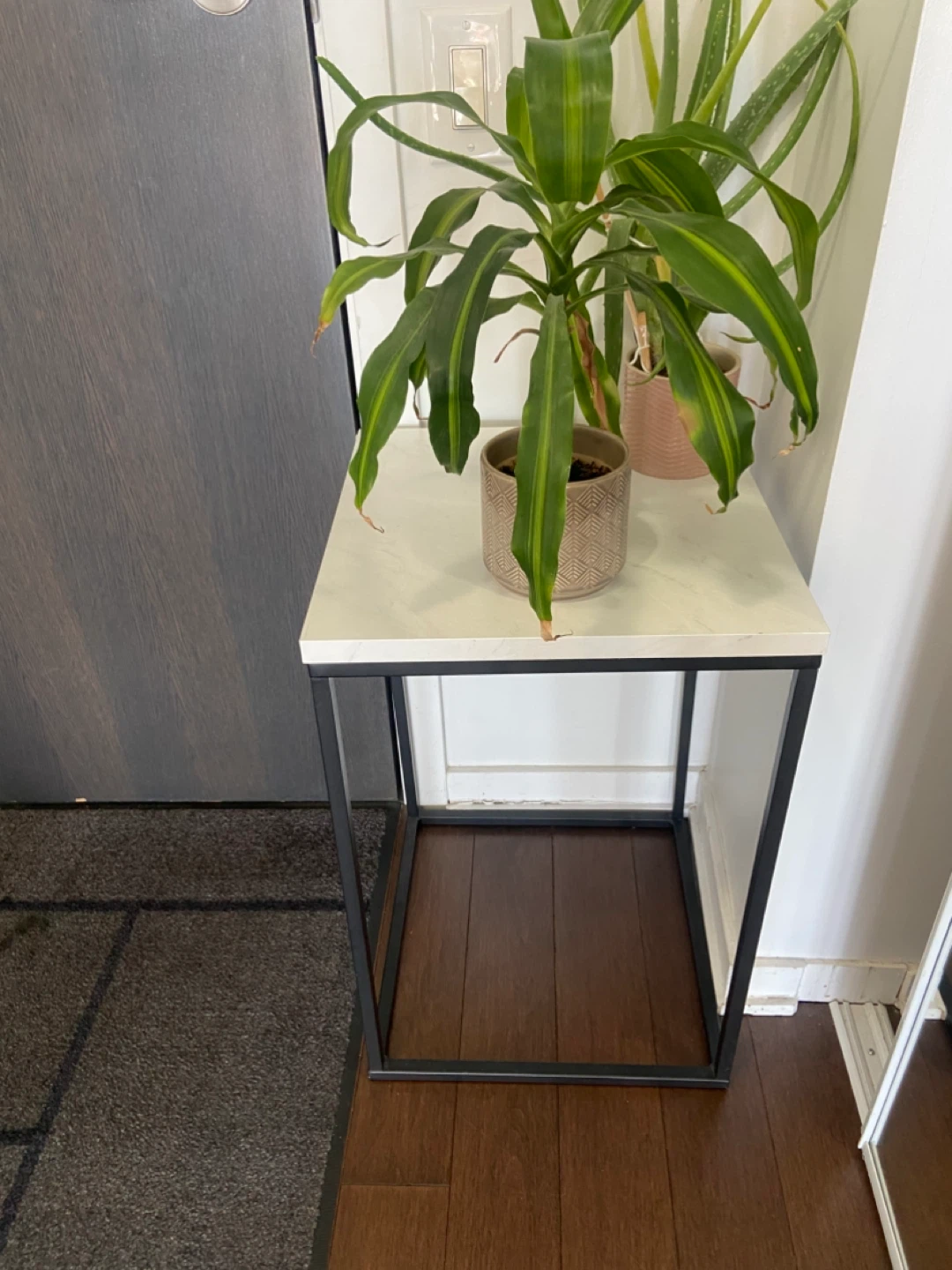 MOVE OUT SALE: 2x Side Table with Marble Top & Black Metal Frame - photo 2