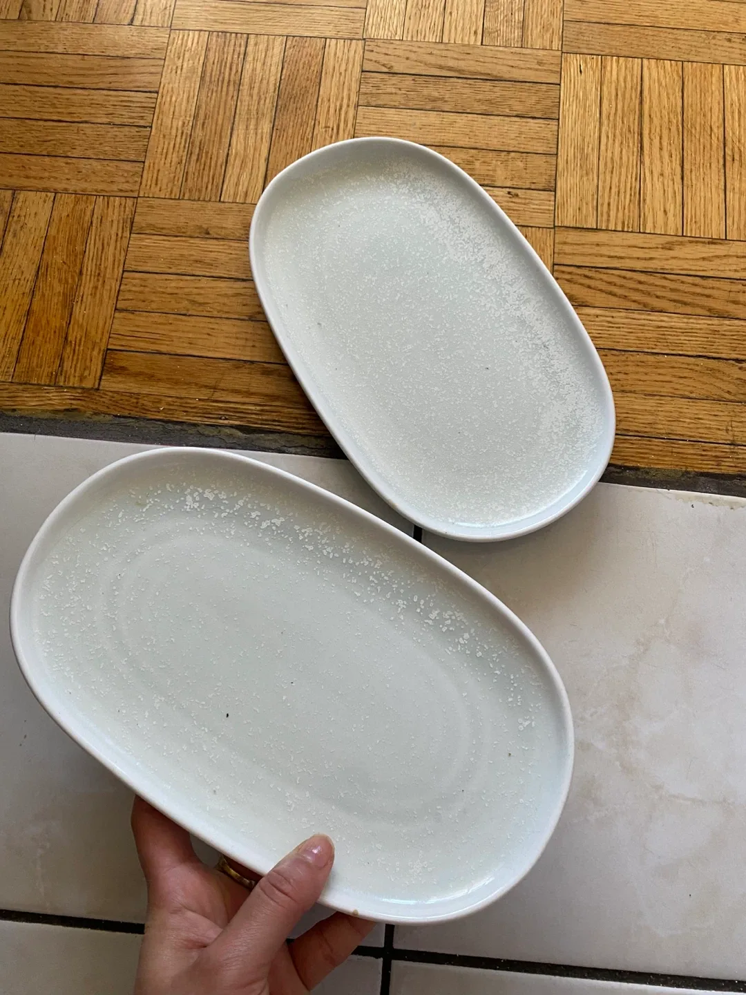 last call ☎️ Set of 2 White Serving Platters image indicator(2)