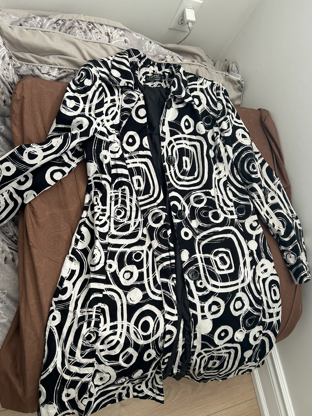 Tribal Black & White Coat - Size 12