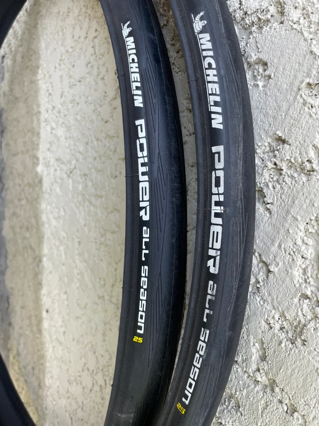 Michelin Power All Season 700x25c Tires image indicator(2)