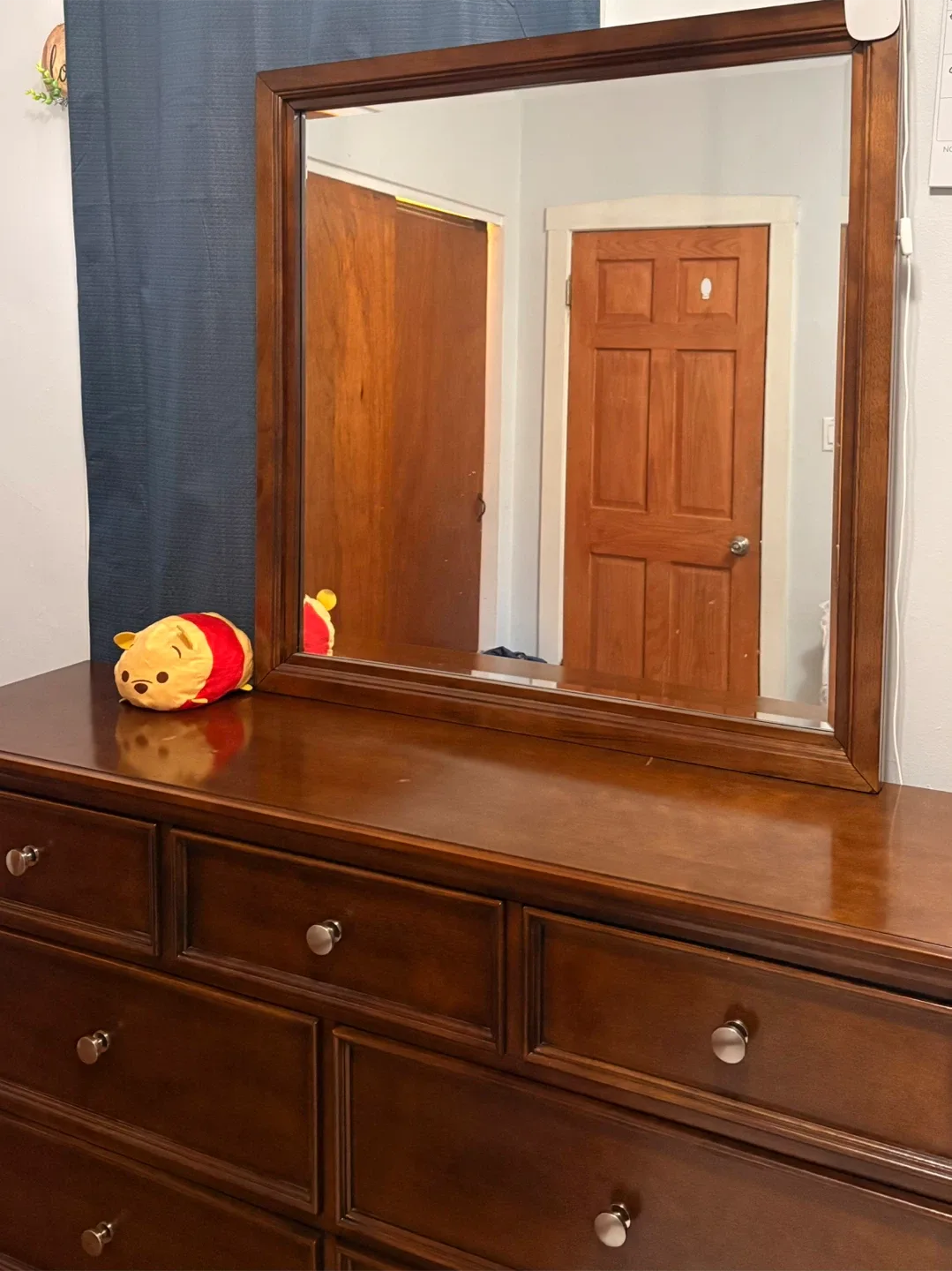 Dana ron Furniture Dresser with Mirror image indicator(3)