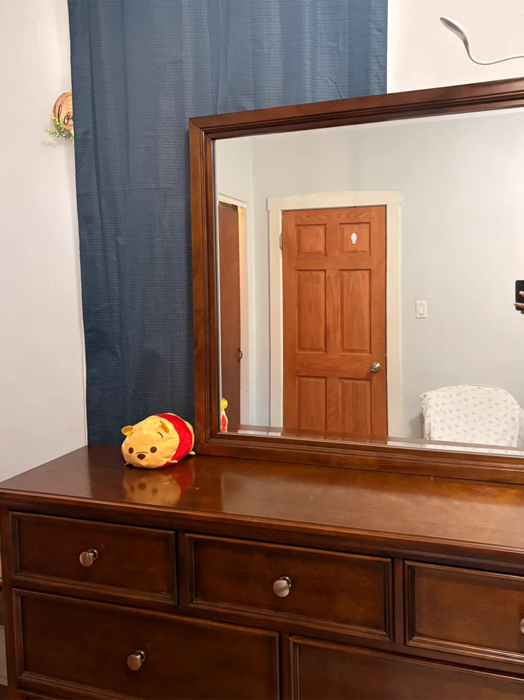 Dana ron Furniture Dresser with Mirror image indicator(4)