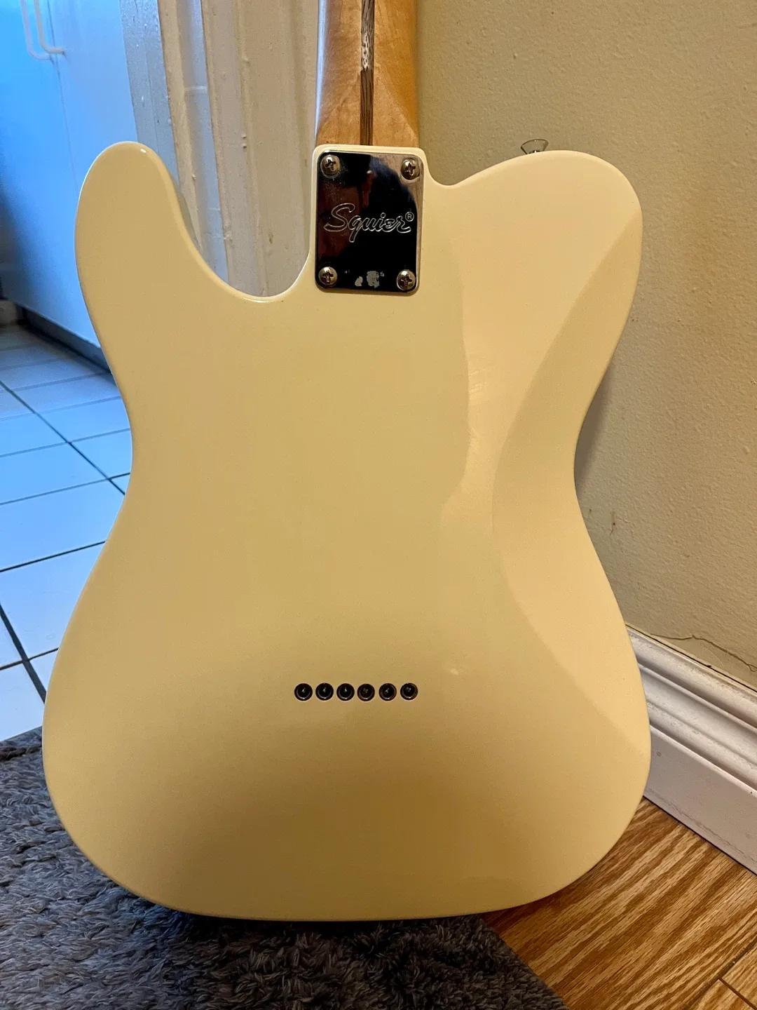 Squier Telecaster Electric Guitar - Cream image indicator(3)