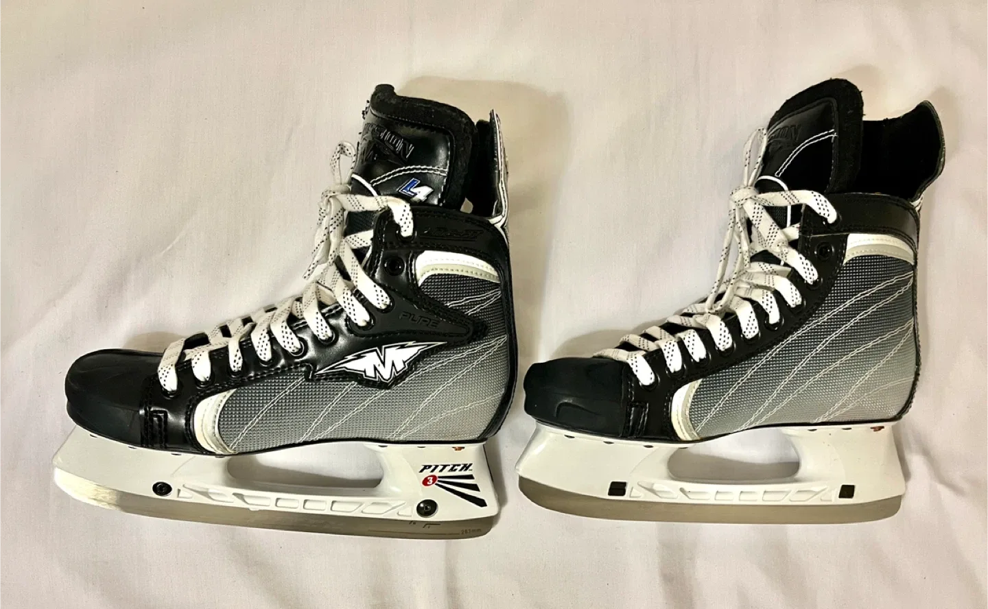 Mission Pure L4 rIce Hockey Skates - Size 8 image indicator(5)