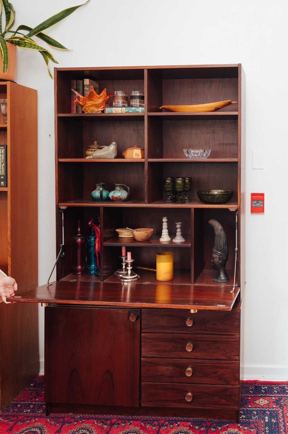Rosewood Vintage Wall Unit with Tip-Down 🤎 - photo 2