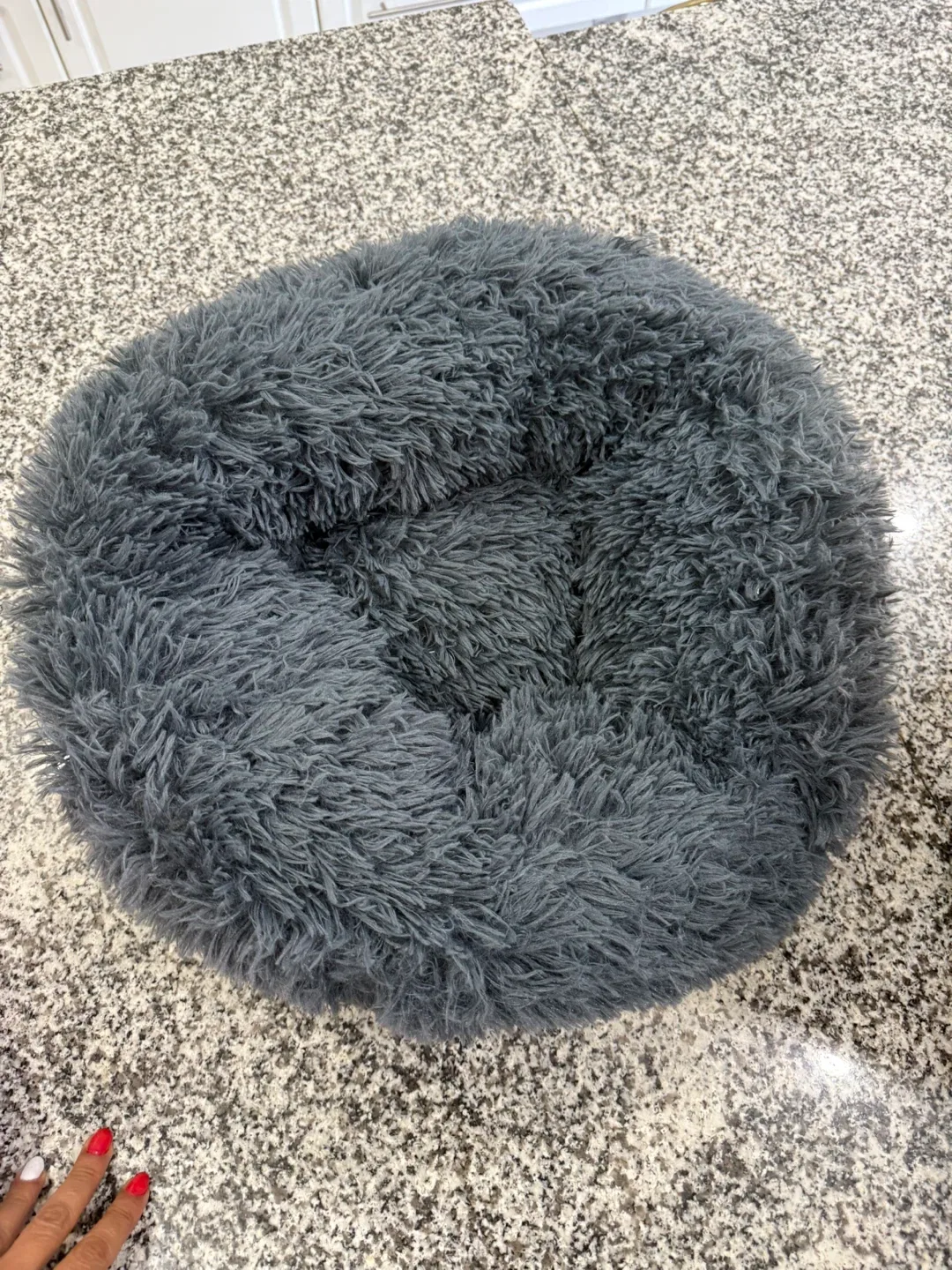 Rainbow Plush Donut Pet Bed image indicator(3)