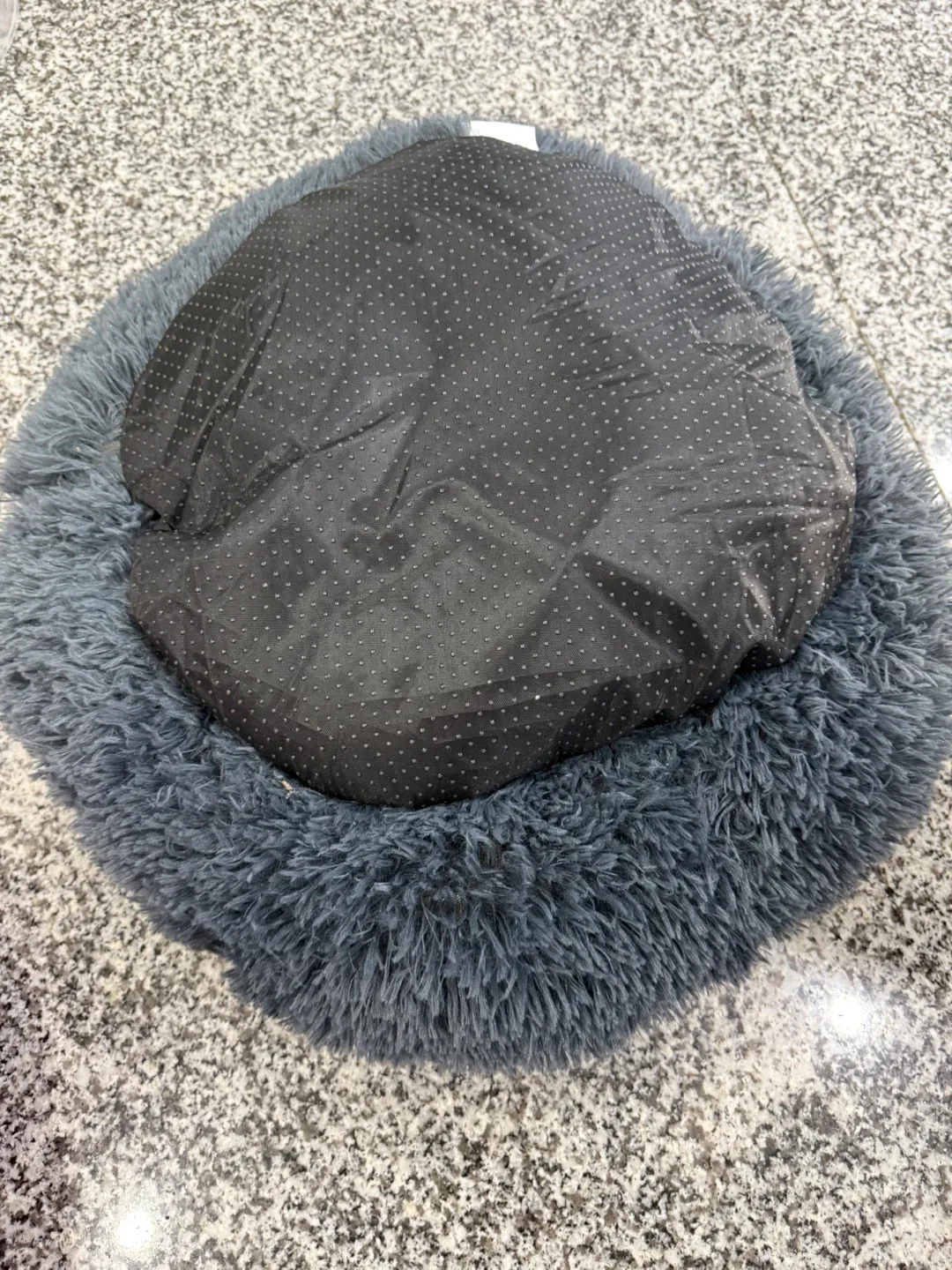 Rainbow Plush Donut Pet Bed image indicator(4)