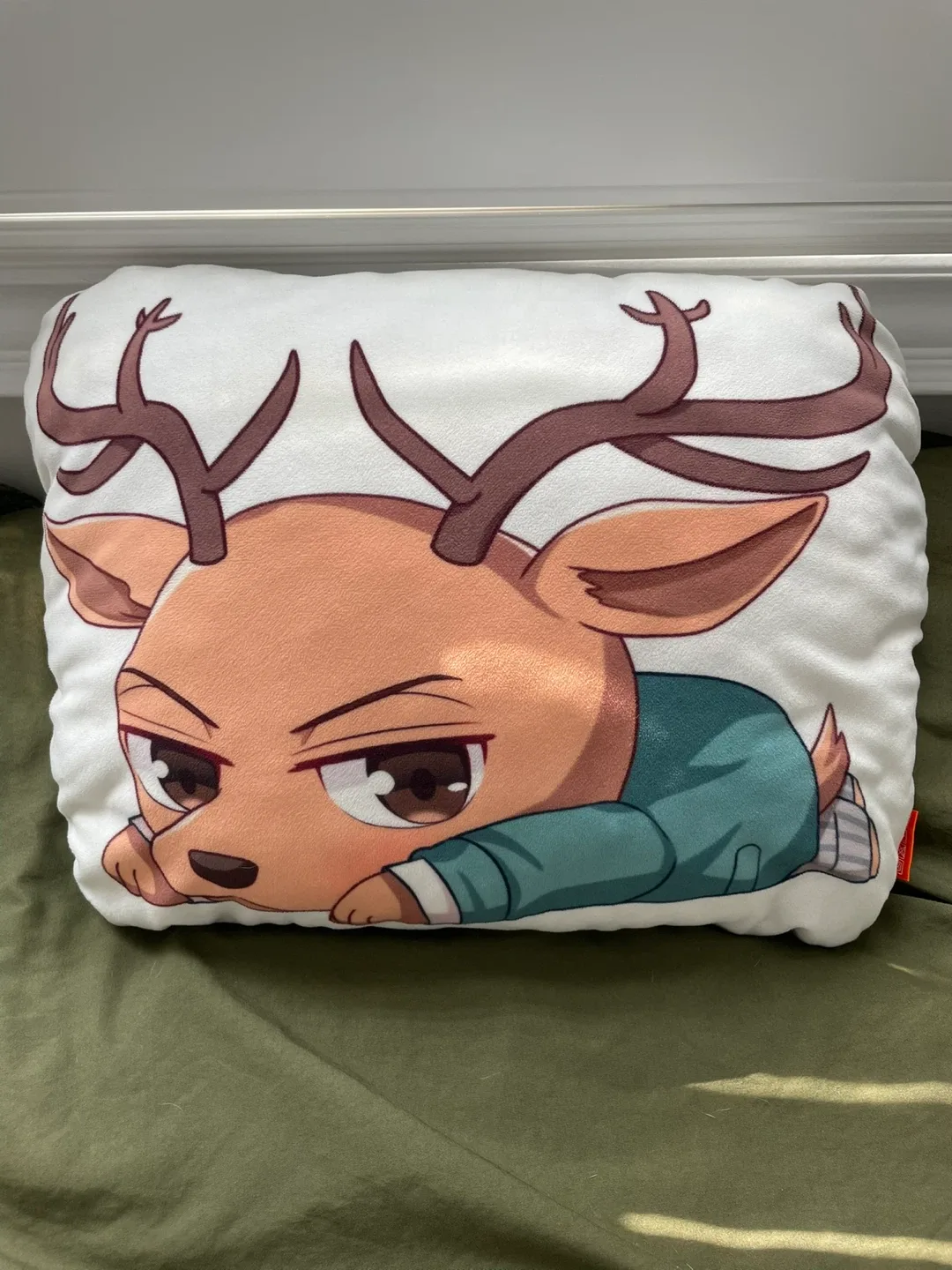 Louis BEASTARS Small Pillow image indicator(2)