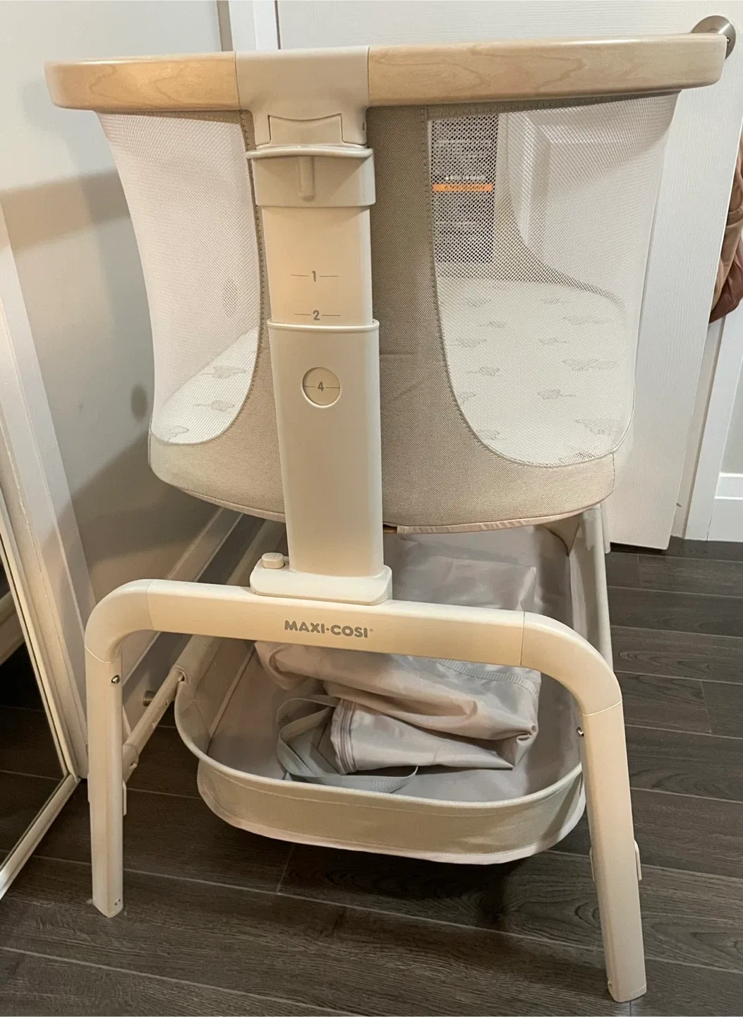 Maxi-Cosi Iora Bassinet image indicator(2)