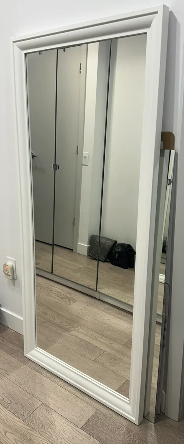 IKEA TOFTBYN White Mirror image indicator(4)