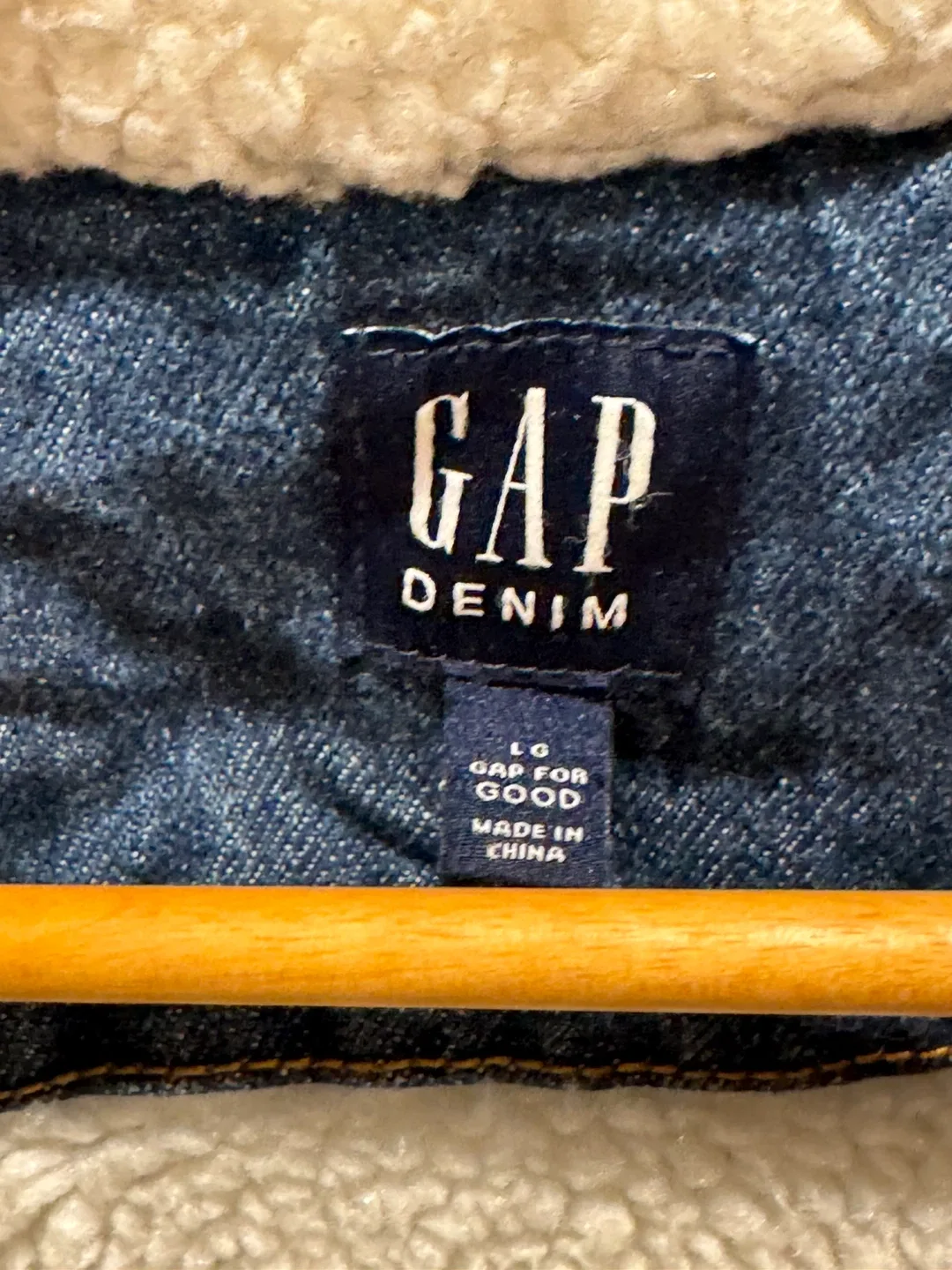 GAP Denim Sherpa Jacket - Size Large image indicator(2)