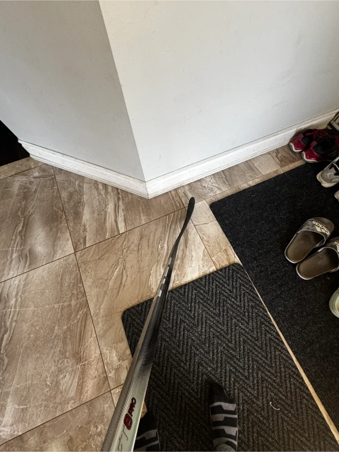 CCM JetSpeed FT8 Pro Hockey Stick, SR-70 Flex, P28 image indicator(5)