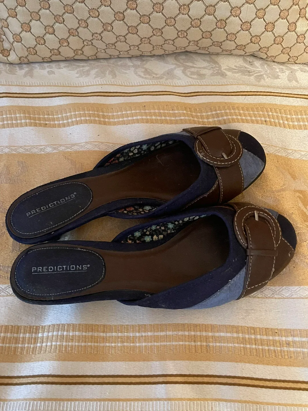 Predictions Women's Mules Size 6 image indicator(2)