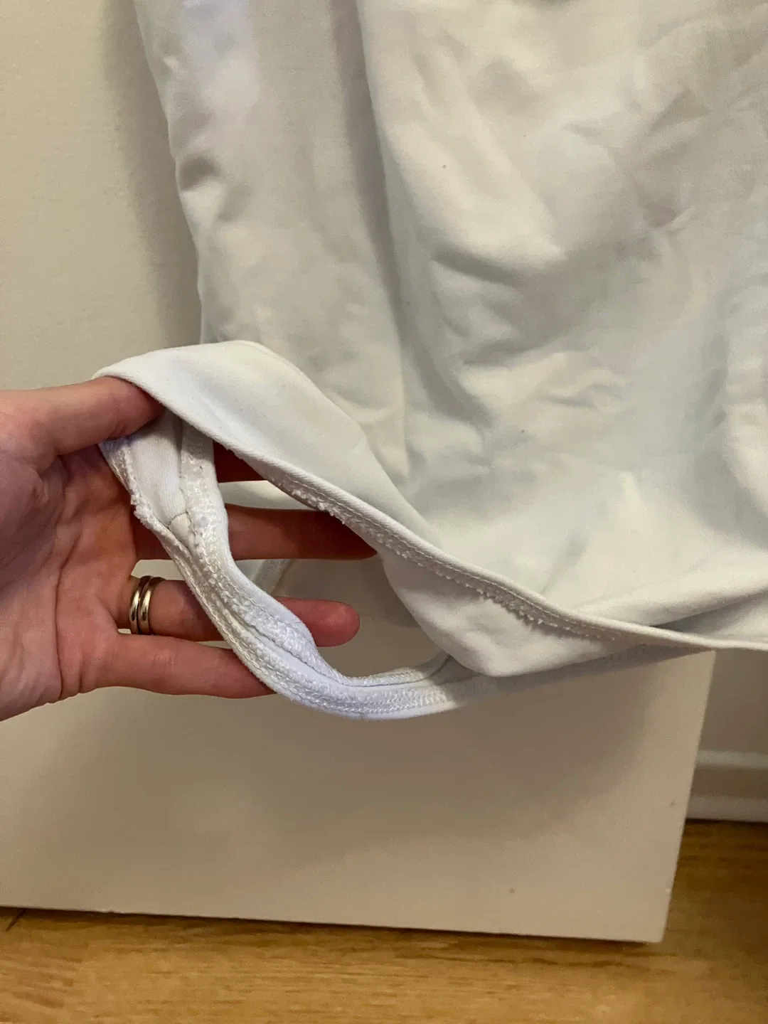 Aritzia Babaton Contour White Bodysuit image indicator(4)