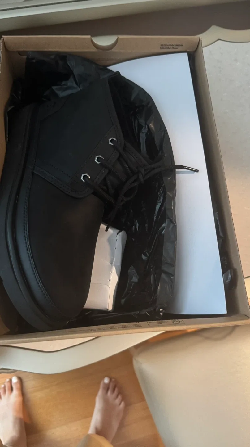 UGG Waterproof Boots - Black image indicator(2)