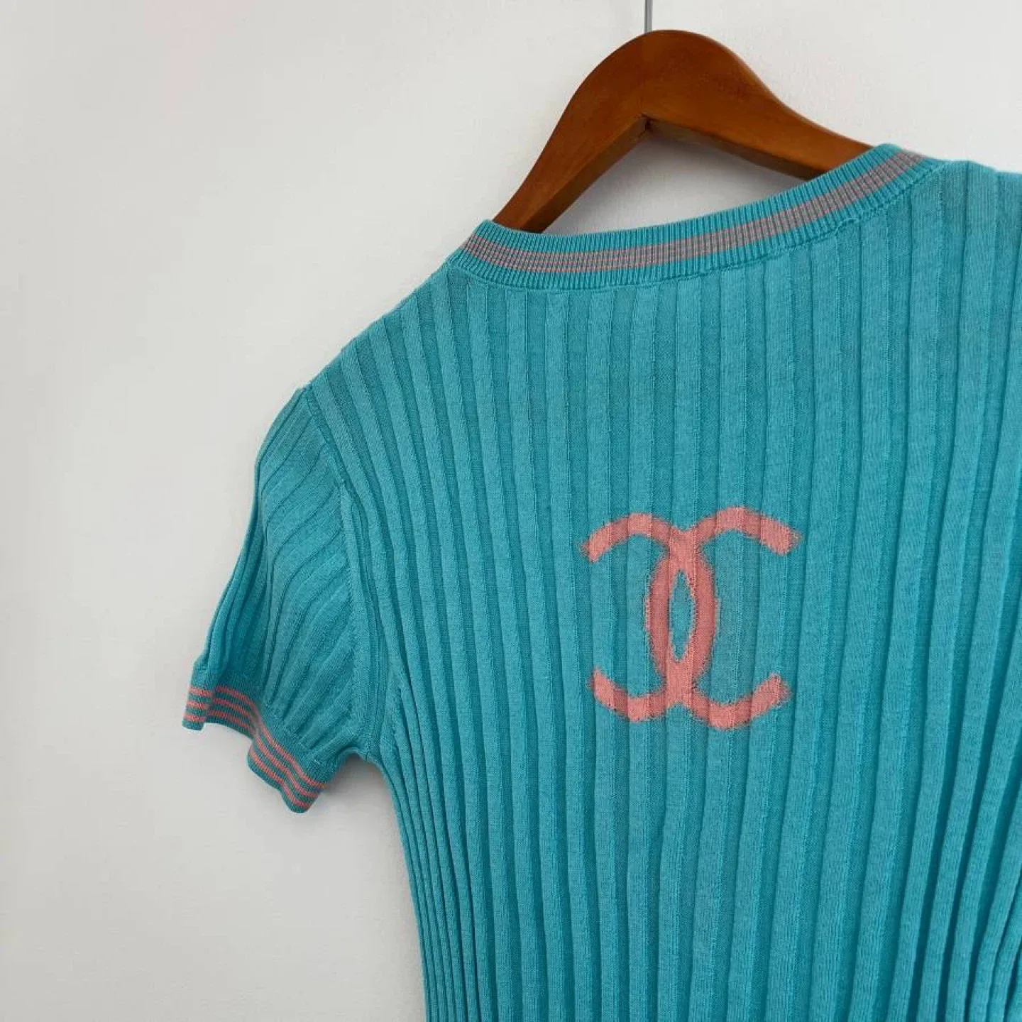 Chanel Silk Ribbed Knit Ringer Tee Blouse - Size S image indicator(2)