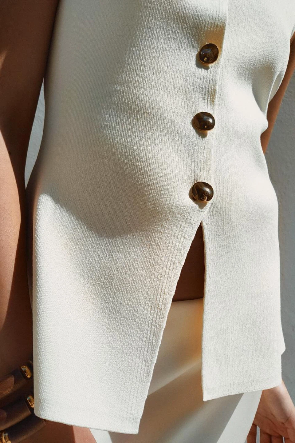 Zara S Gold Button Knitted Vest Top Ecru - photo 2