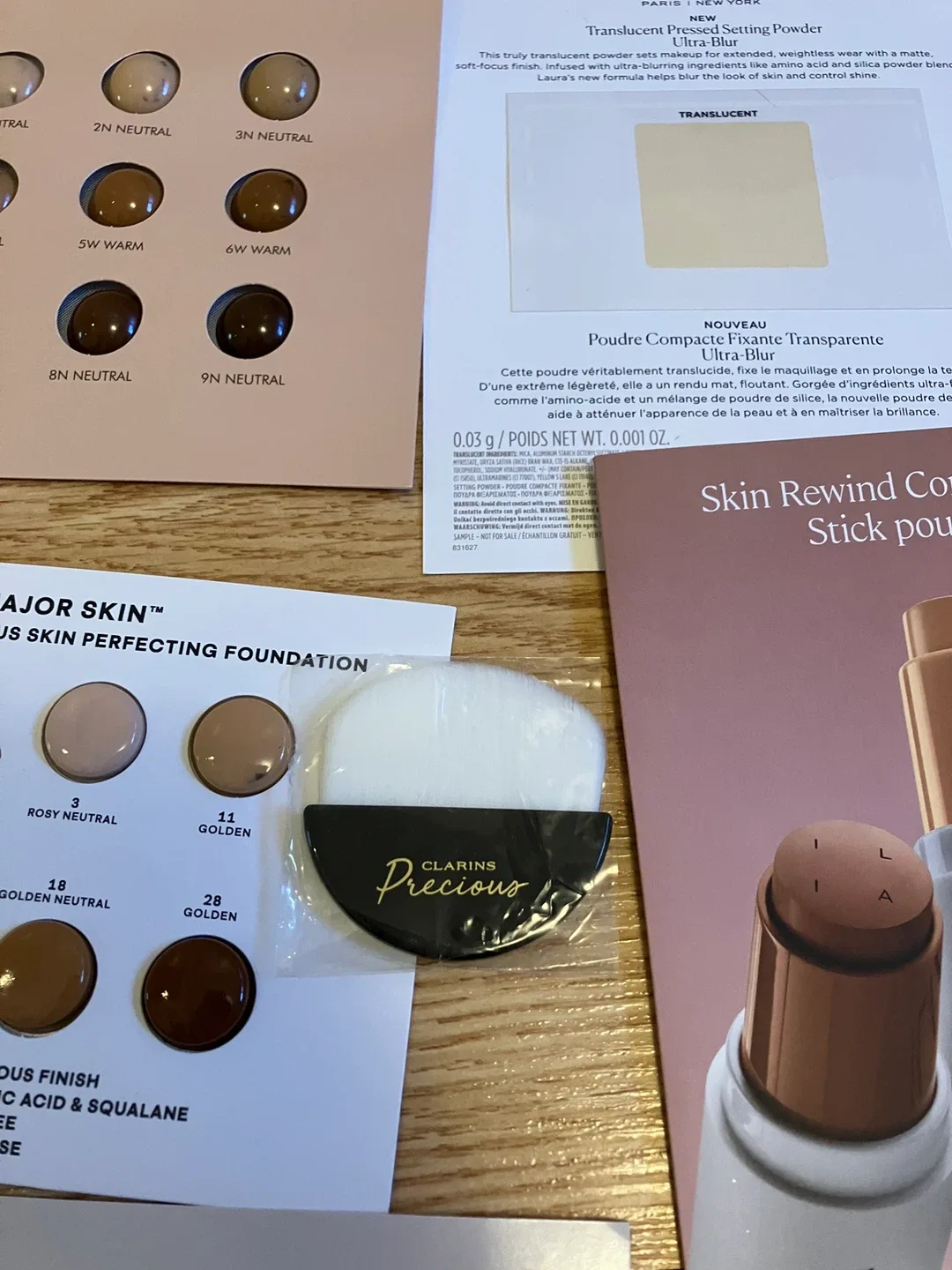 Brand new Clarins brush and Samples image indicator(3)