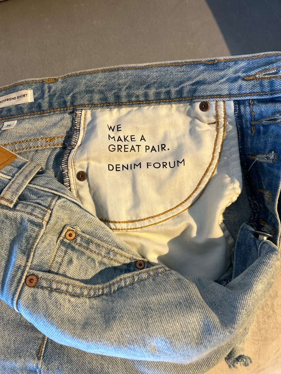 Aritzia The Ex Boyfriend Short Size 26 image indicator(4)