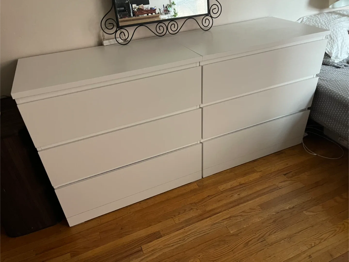 IKEA Malm 3-Drawer Dresser - White image indicator(4)