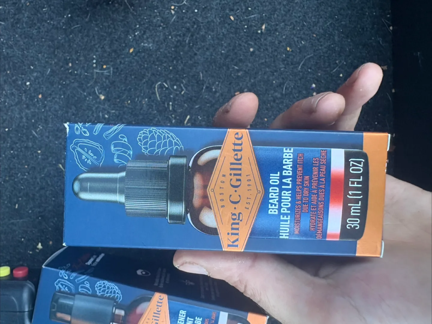 King C. Gillette Men's Grooming Set image indicator(6)