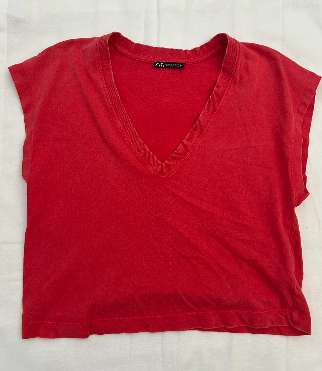 Zara Red V-Neck T-Shirt - Size M thumbnail