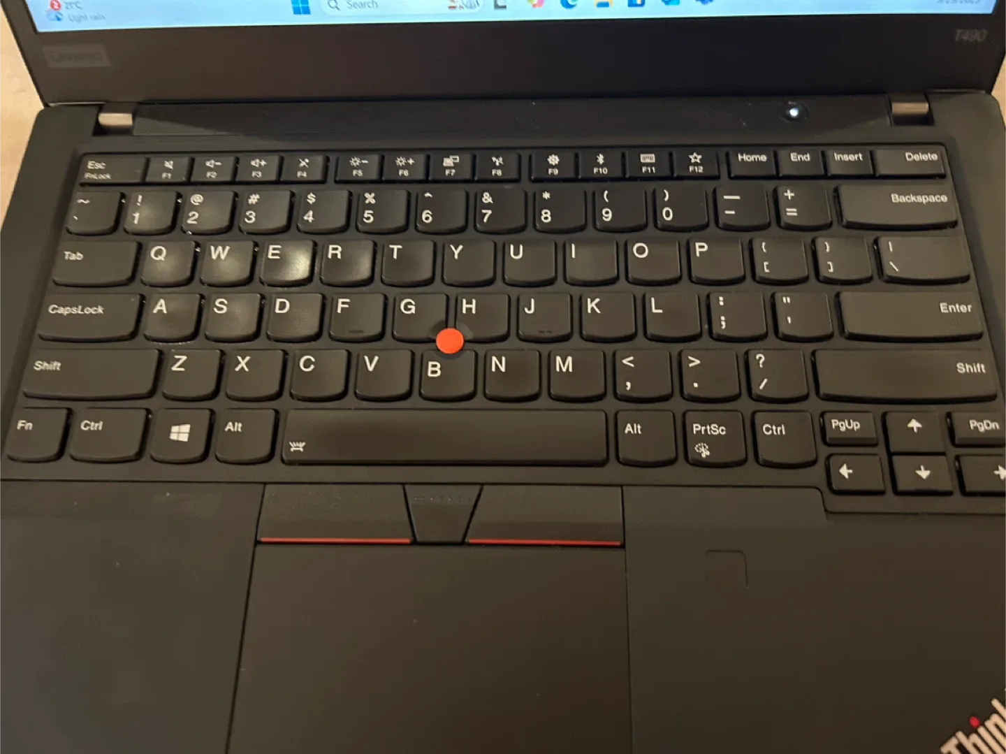 Lenovo ThinkPad T490 Laptop image indicator(3)