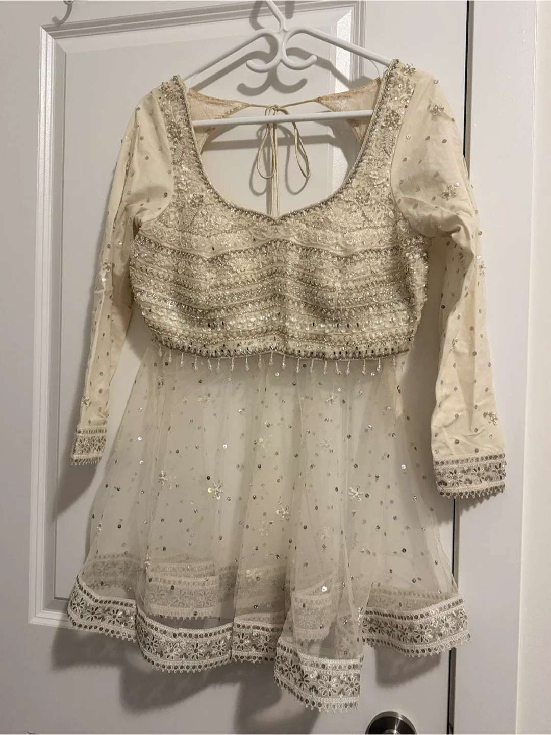 Cream Lehenga Choli Set image indicator(5)