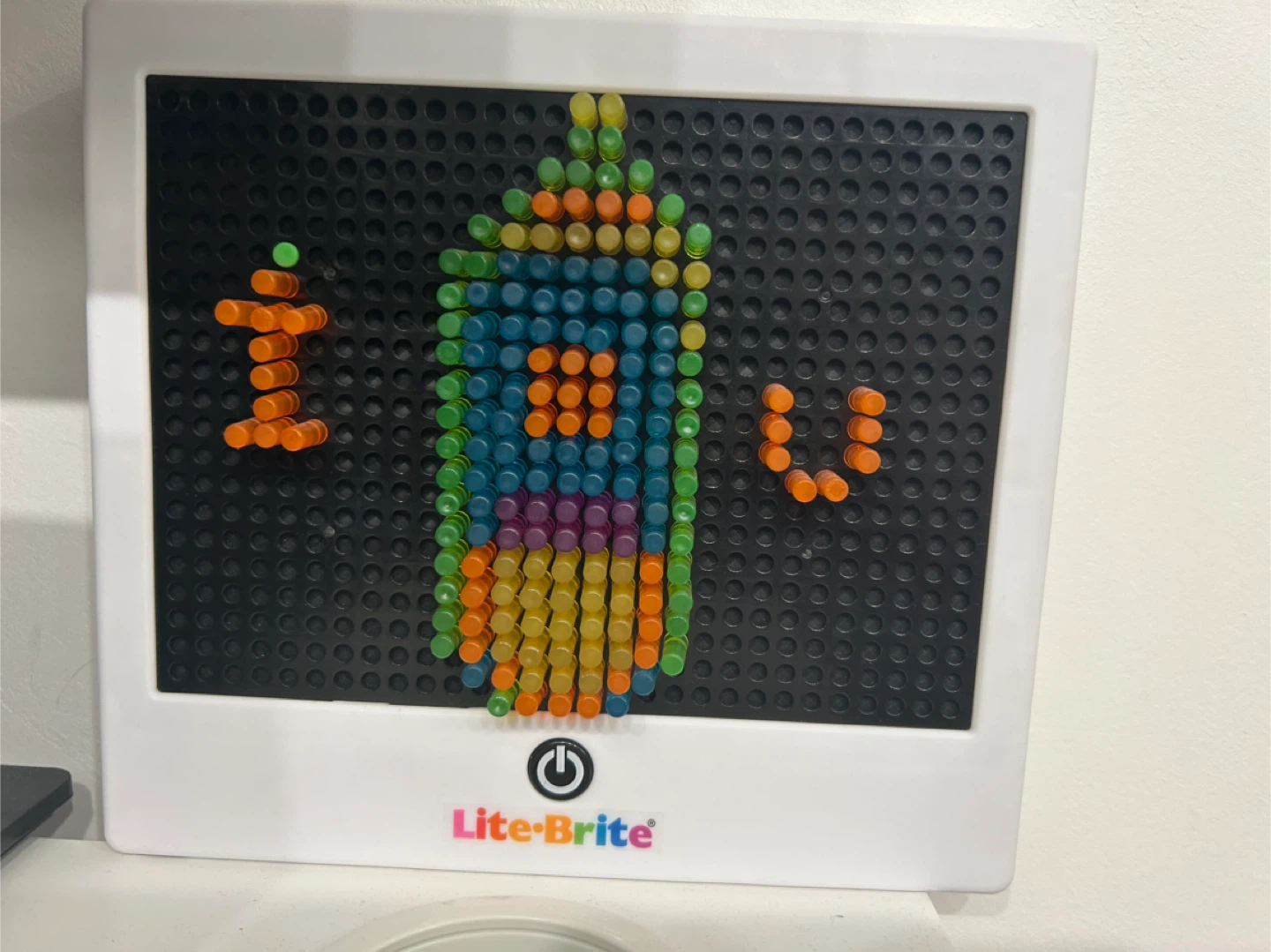 Lite-Brite Pegs with Board