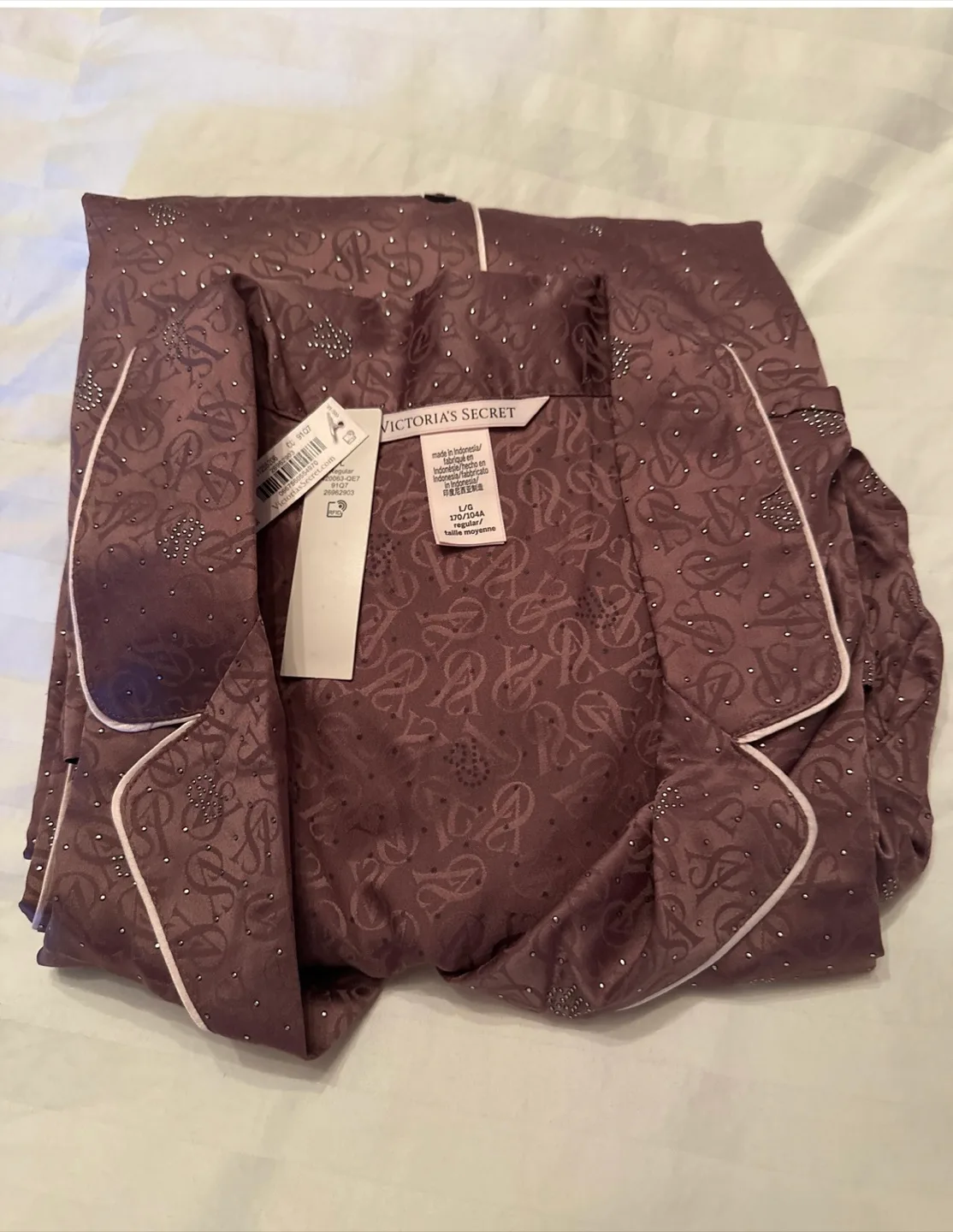 Victoria's Secret Satin Pajama Set, Rose, Size XL image indicator(4)