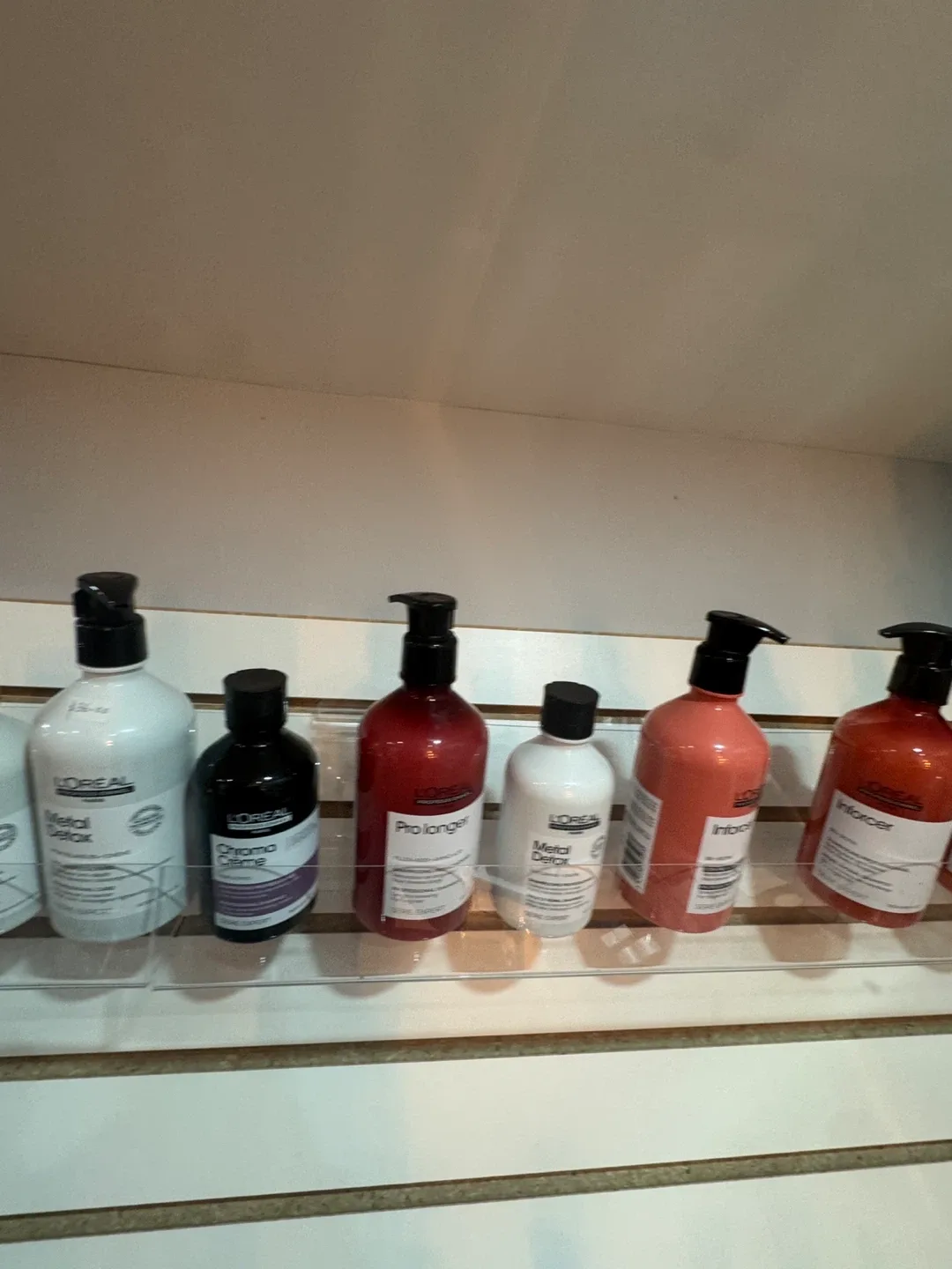 L'Oreal Professional Hair Products image indicator(6)