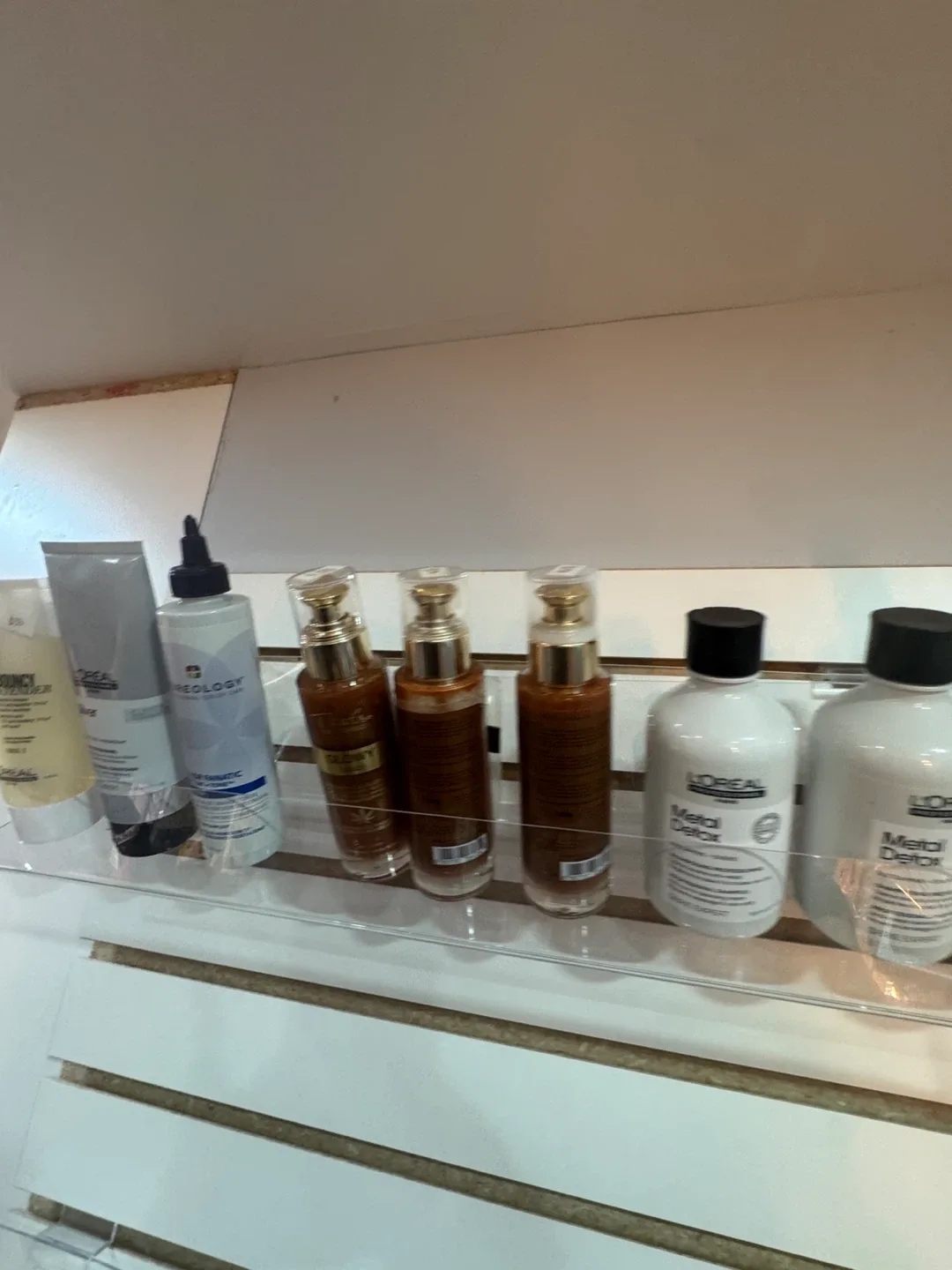 L'Oreal Professional Hair Products image indicator(5)