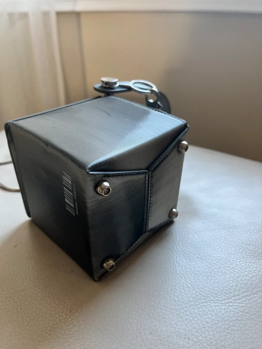 FOURTRY Cube Handbag - Silver image indicator(4)