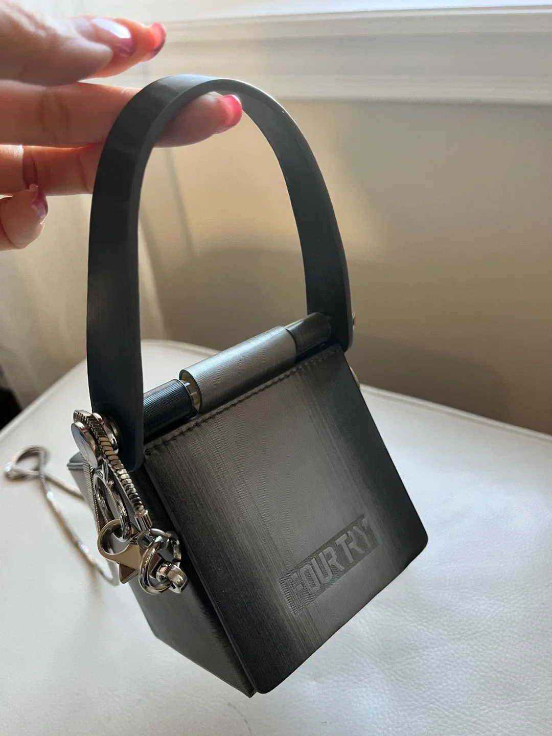 FOURTRY Cube Handbag - Silver image indicator(2)