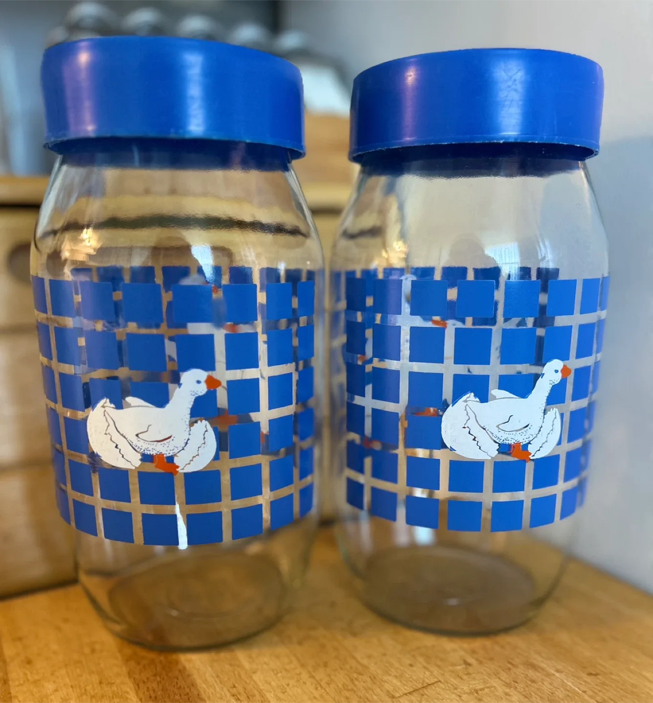 2 Vintage Carlton Glass Goose 2L Jars image indicator(2)