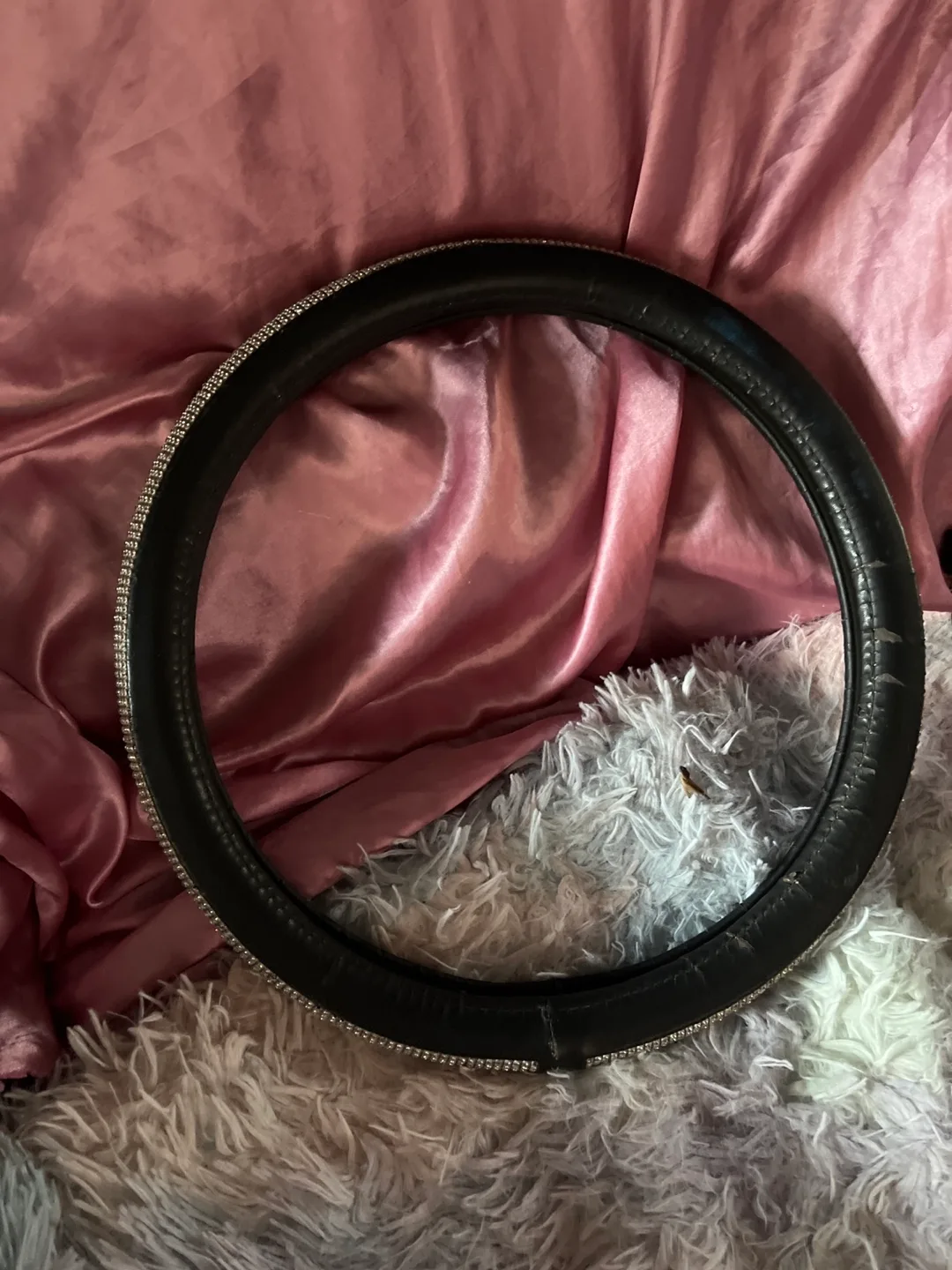 Rhinestone steering wheel cover thumbnail