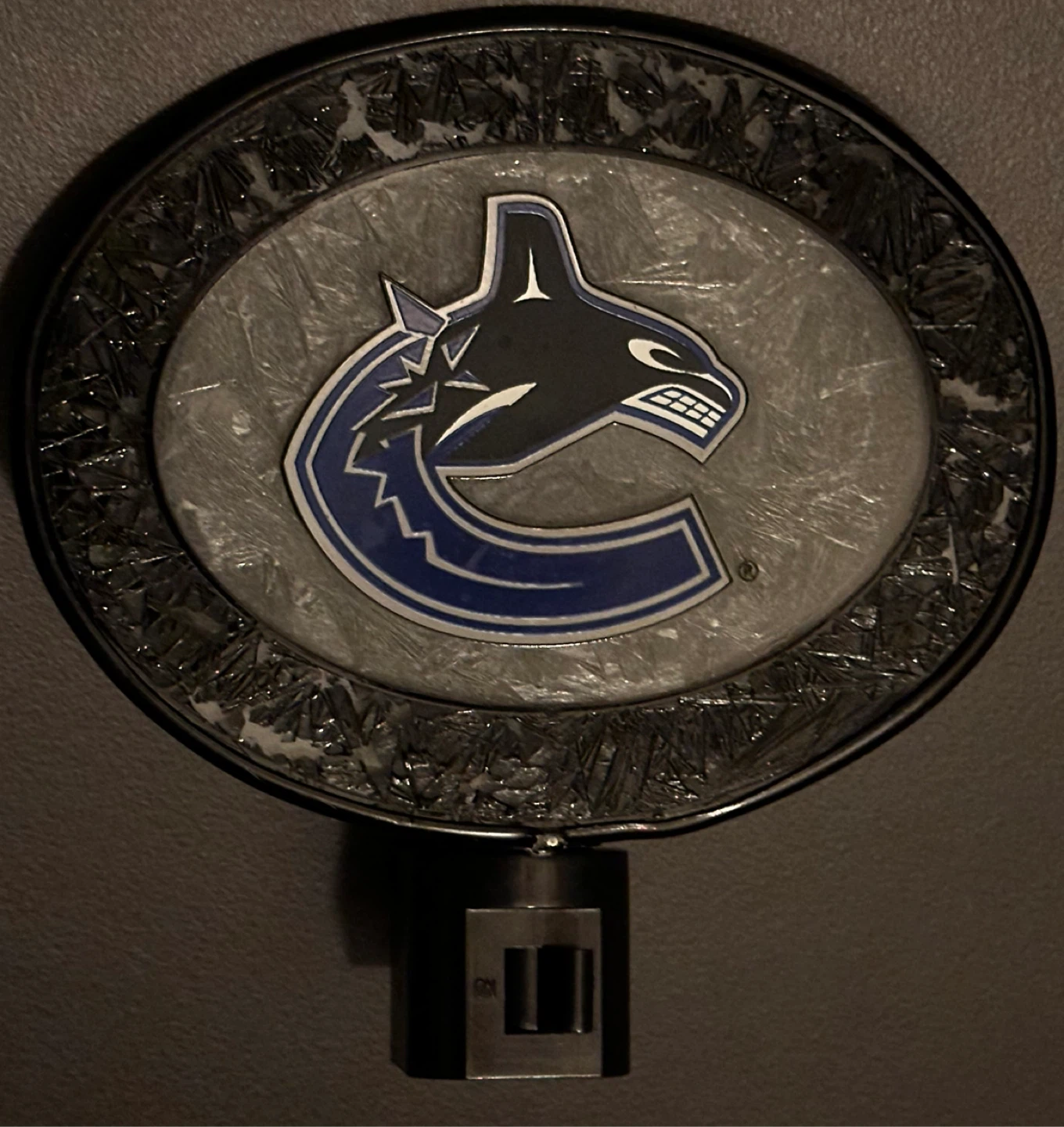 Canucks Night Light