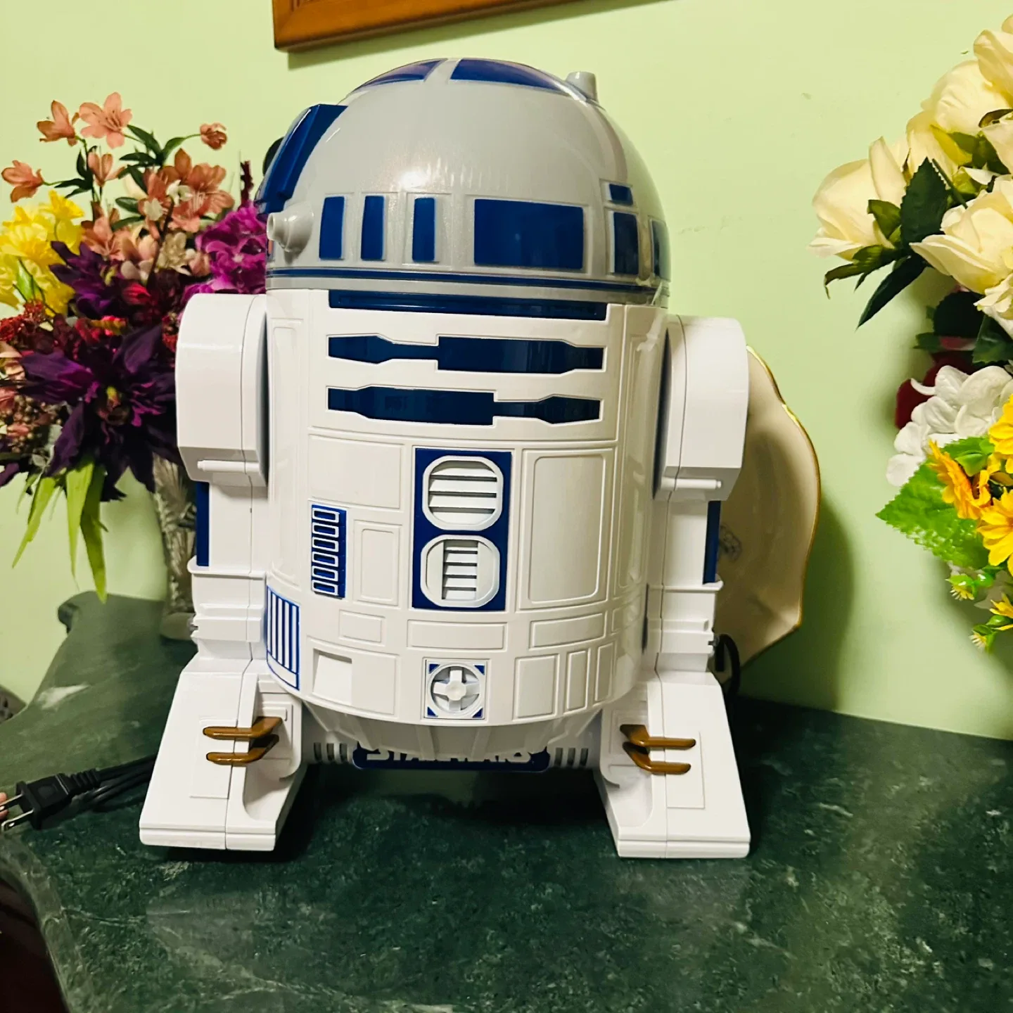 Star Wars R2-D2 Deluxe Popcorn Maker image indicator(4)