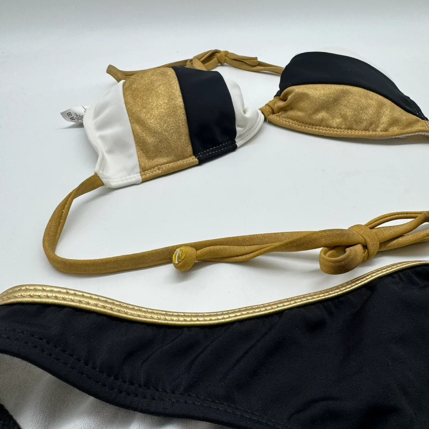Guess USA Bikini Set - Black/Gold/White (Top L, Bottom M) image indicator(2)