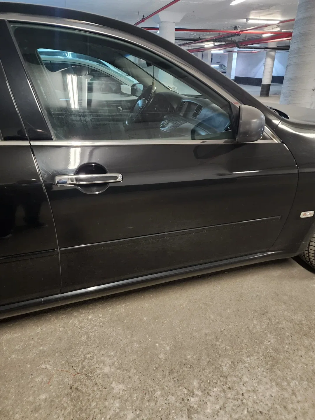 2010 Infiniti M35x – Black, Fully Loaded, Well Maintained image indicator(4)