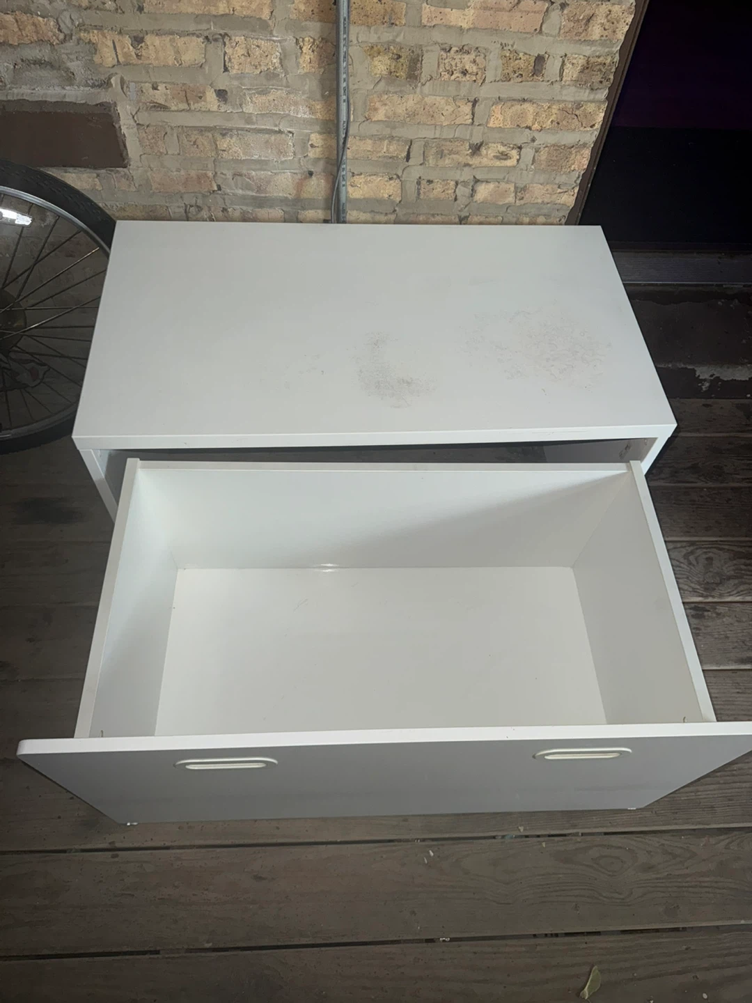 White Drawer Unit - photo 4
