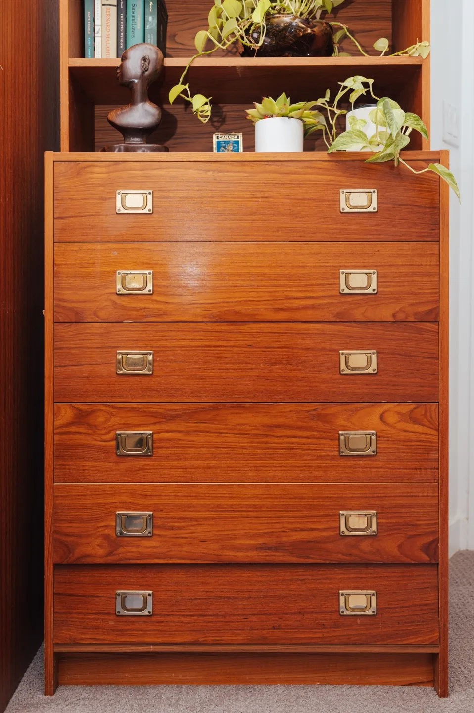 Teak MCM Vintage Dresser with Shelves 🤎 image indicator(3)